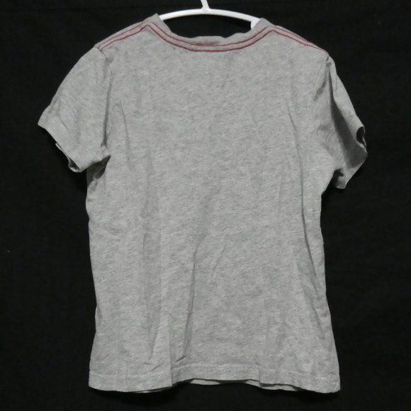 GUESS KIDS medium (5-6) V-neck graphic tee, 100% cotton, GUC - Picture 2 of 10